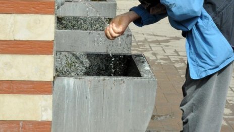 Уран в кладенци, снабдяващи Хасково с питейна вода
