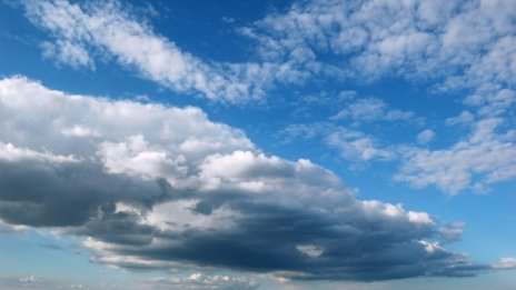 Времето преди Великден: По малко  слънце, облаци и дъжд