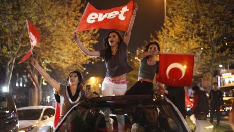 За Ердоган резултатът от референдума е ясен