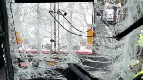 Отстраниха бъбрека на единия от ранените в Италия шофьори