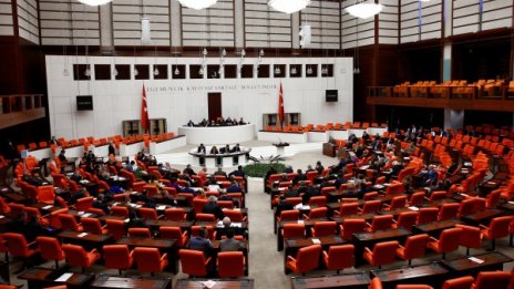 Прокюрдската партия обмисля да напусне турския парламент