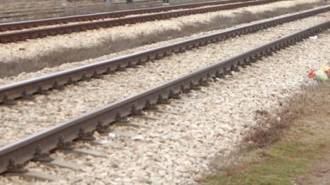 Мъж е загинал, блъснат от влак край Русе