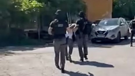 Арести в Ботунец: Задържаха ли бандата на "Калашниците"? ВИДЕО