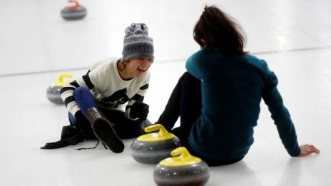 Руснаците &ndash; все по-щастливи и по-щастливи. Защо ли?