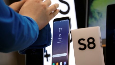 Чиповете и смартфоните позлатиха Samsung