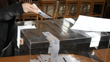 Частични избори: 2 кмета за ГЕРБ, 1 за ДПС и два балотажа