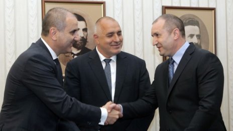 В очакване: ГЕРБ и патриотите казват министрите до часове... По мейл?