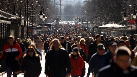 Населението на България се топи, но в София - расте 