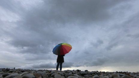 Облачен петък - валежите продължават и днес