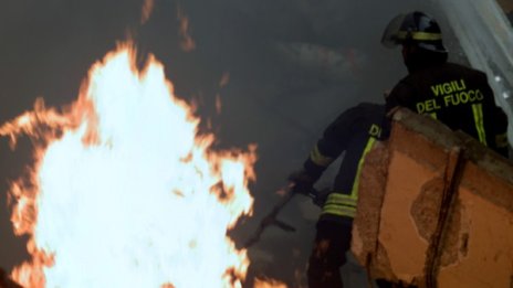 3 ромски сестри загинаха при пожар в Рим. Умишлено ли е?