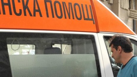 Трагедия в Бургас: Момченце падна от висок етаж и загина 