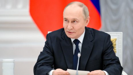 Путин: Западът иска да задуши Русия, така че ние трябва да отвърнем
