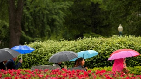 И днес ще е топло &ndash; до 27&deg;, но не забравяйте чадъра