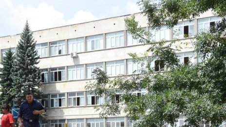 Сбиване пред сливенско школо: 14-годишен с черепна травма