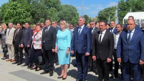 Цецка Цачева за градежа на "Хемус" &ndash; безспорен приоритет