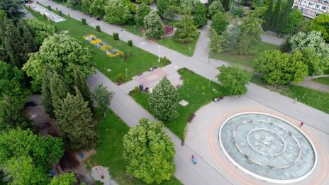 Слънцето се завръща, а дъждът отстъпва