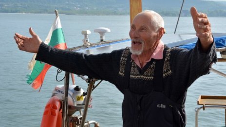 Сбъдната мечта: 80-годишен мореплавател обиколи света 