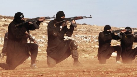 Военният министър на ИД убит край Алепо