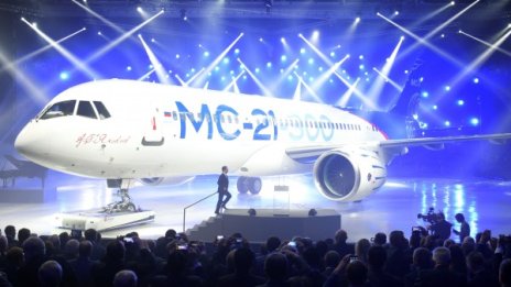 Нов руски пътнически самолет с успешен първи полет