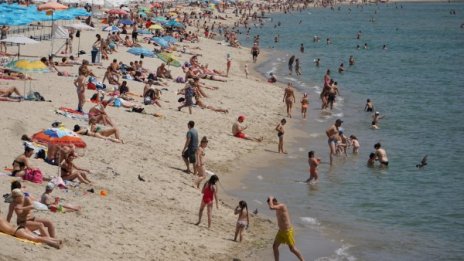 Плажовете в Несебър и Слънчев бряг &ndash; готови за туристи 