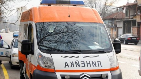 Неизвестно защо: Русенка в болница, с опасност за живота