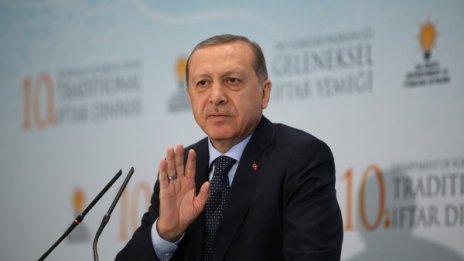 Турска помощ към Катар: Ердоган пусна войски към емирството
