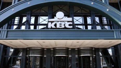 За 610 млн. евро: KBC придоби ОББ и Интерлийз