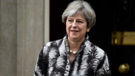 ЕС към Мей: Плати си сметките, ако искаш "мек Brexit"