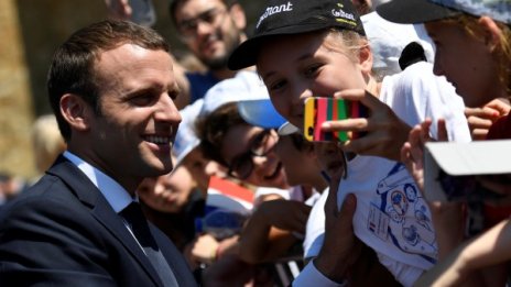 Успех след Успех за Макрон: Триумфира и в парламента