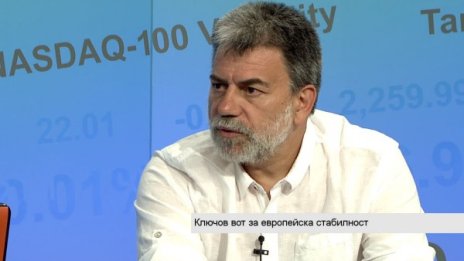 Възходът на Макрон и култът към новите месии
