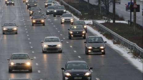 Всеки втори у нас с автомобил – но пък "втора ръка"