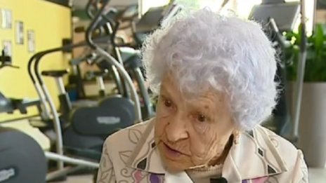 Няма невъзможни неща! Баба Ани е на 95 г. и всеки ден е на фитнес