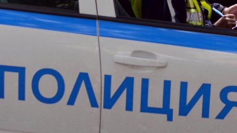 Психично болен удари шофьор с бутилка