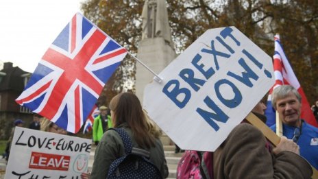 Великобритания, година по-късно: И за какво ни беше този Brexit!?