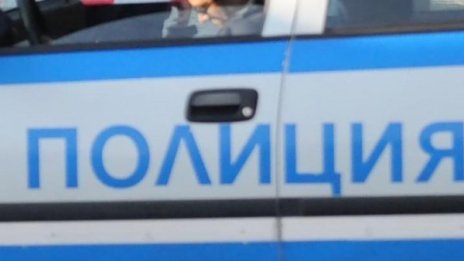 Румънски туристи се обърнаха в 6-метров ров в Арбанаси