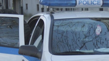 Откриха мъртви мъж и жена в кола до село Невша