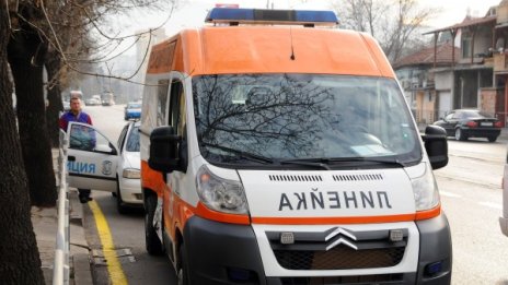 Спешна помощ със стари линейки, а 160 млн. – отлежават!