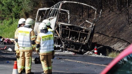 Германската полиция потвърди: 18 са жертвите на автобуса факла