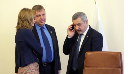 Захариева ще отговаря за антикорупционните политики
