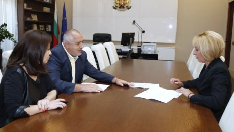Борисов и ОмбудсМая си стиснаха ръцете срещу монополите