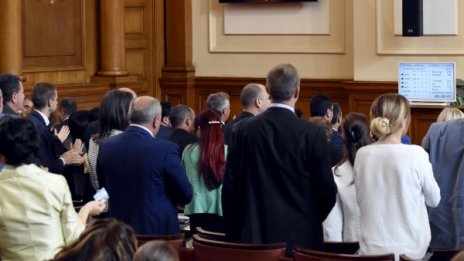 Край на вечния длъжник! Въвежда се 10-годишна давност за дълговете