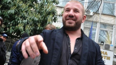 Арестуваха Динко, ловецът на мигранти. За отвличане и побой