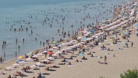 Лято като никое друго: Бум на монокините по плажовете