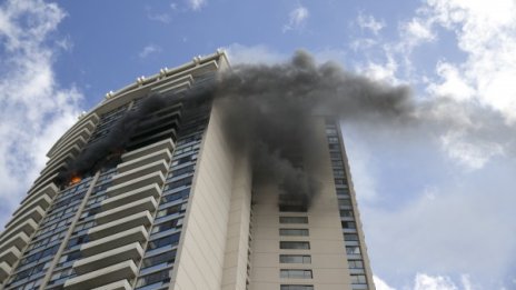 Пожар в голяма сграда на Хаваите, трима загинаха