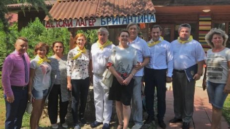 Все повече младежи от Русия в лагерите по морето ни