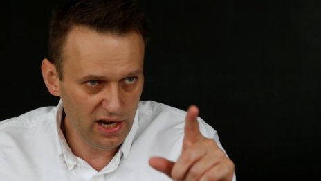 Глобиха опозиционера Навални с 5000 долара