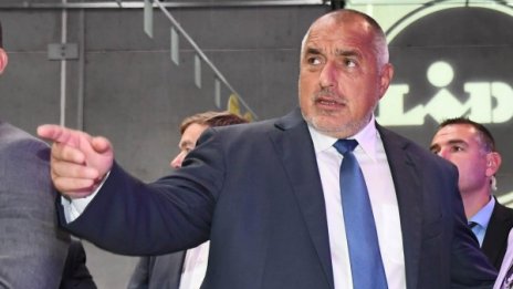 Борисов спря заповедта, довела до протести край морето