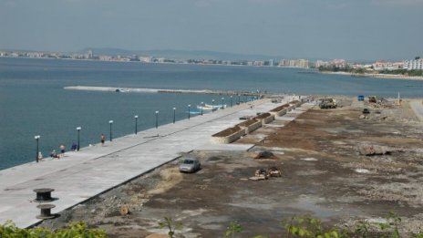 Опънахме се на руснаците: Купуваме все повече имоти по морето