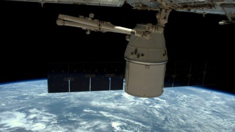 За пръв път: Безопасно квантово предаване на спътникови данни