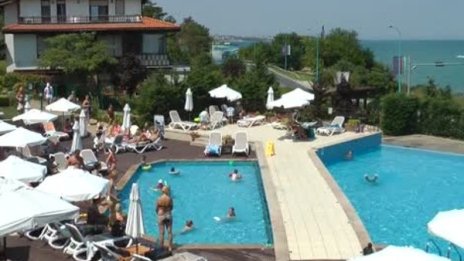 Морето - "по-сладко" в края на август. Цените падат